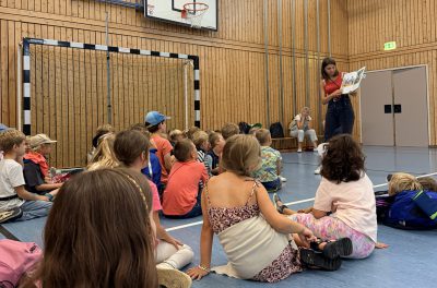 Bücherflohmarkt Start